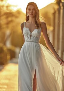KACY wedding dress White One Collection 2023 | Boutique Paris