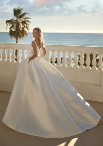 MELISSA wedding dress White One Collection 2023 | Boutique Paris