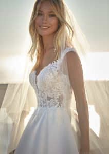 MELISSA wedding dress White One Collection 2023 | Boutique Paris