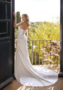 GRAMMY wedding dress White One Collection 2024 | Boutique Paris