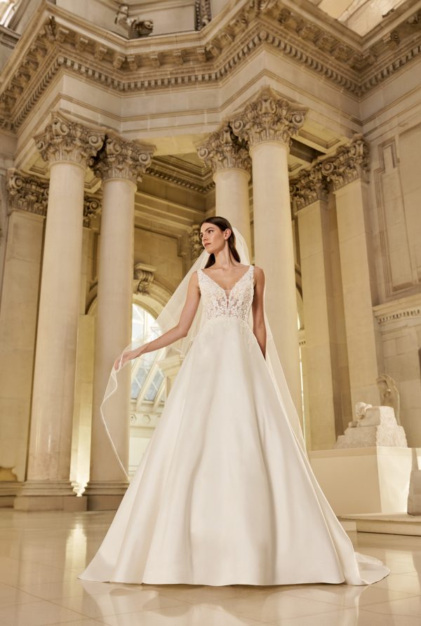 Robe de Mariée ELEGANZA San Patrick Collection 2025| Paris