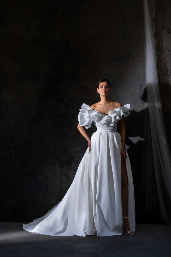 Robe de Mariée THEONIE Cymbeline Collection 2025| Paris 15