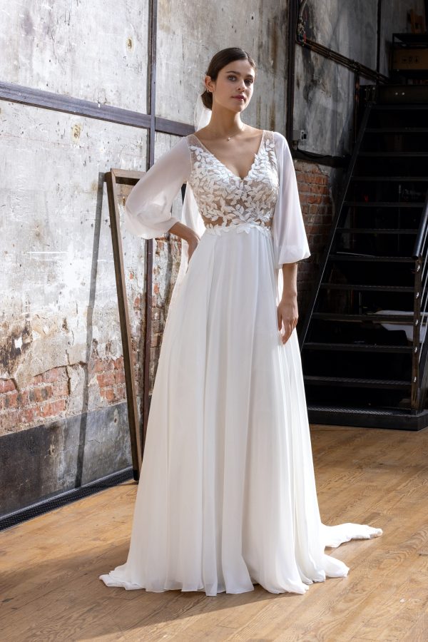 TORY Cymbeline wedding dress 2025 Collection: Boutique Cymbeline Paris 15