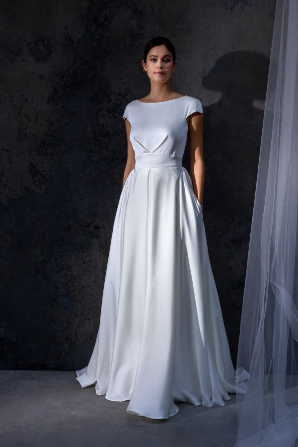 TRINITY Cymbeline wedding dress 2025 Collection: Boutique Cymbeline Paris 15