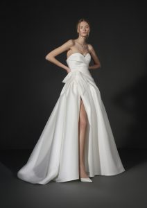 JADEAU Vera Wang wedding dress collection 2025: Paris Boutique