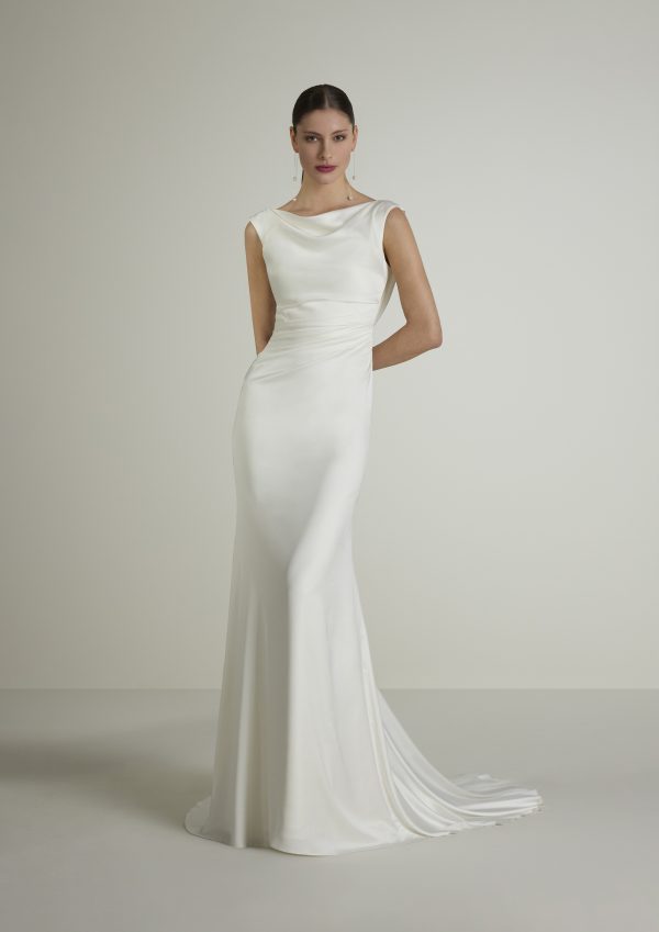 MEDIVA wedding dress San Patrick Collection 2025| Boutique Paris