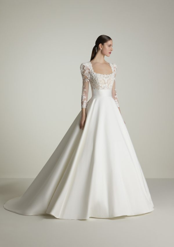 SERENADA wedding dress San Patrick Collection 2025| Boutique Paris