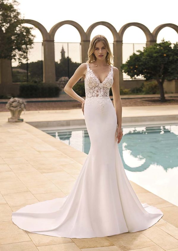 CHERI wedding dress White One Collection | Boutique Paris