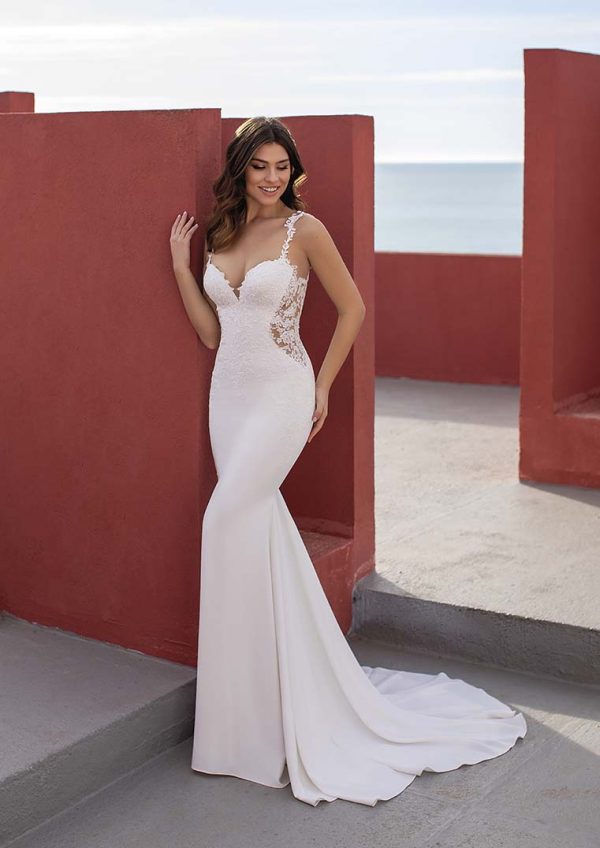 Robe de Mariée OKAPI White One Collection | Boutique Paris